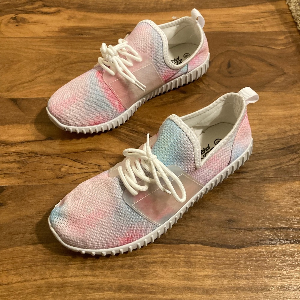 Zone Pro running shoes